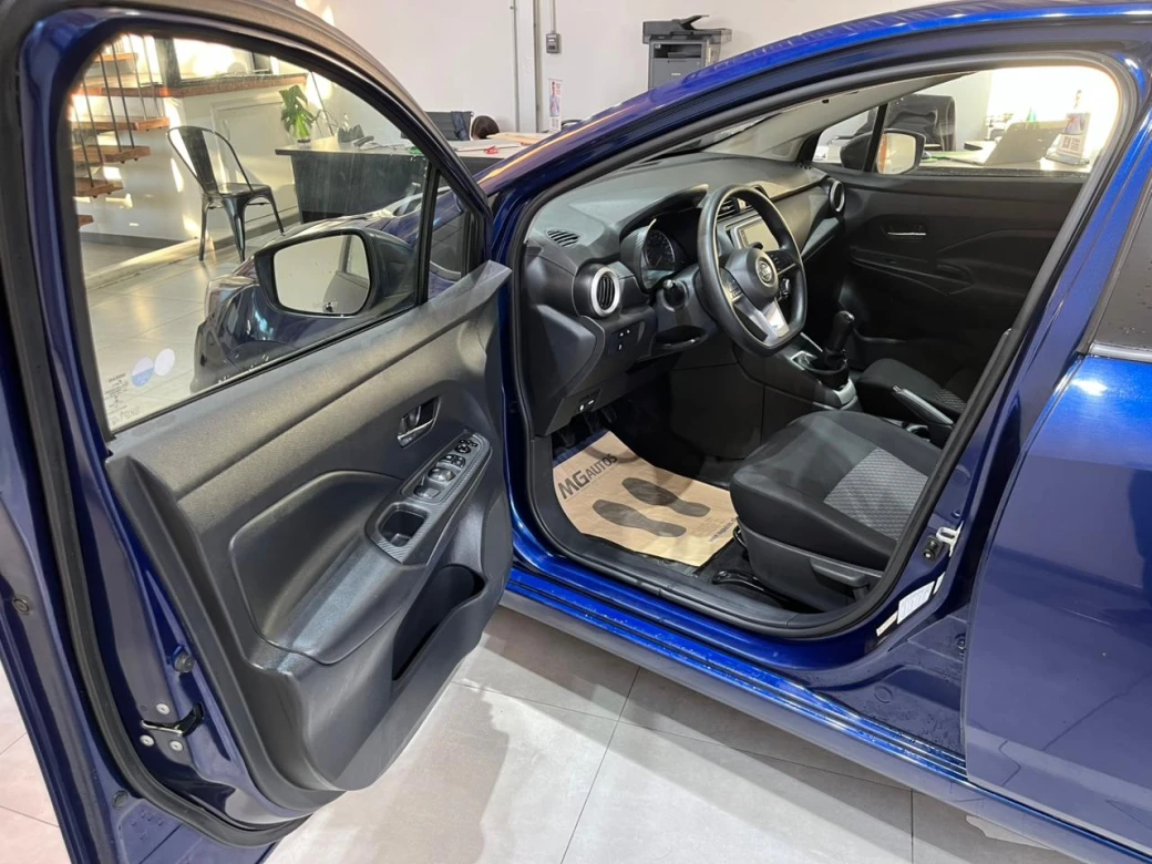 imagen 0 de vehiculo con id 2184